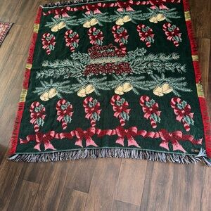 Holiday Woven Throw Blanket - Green and Red